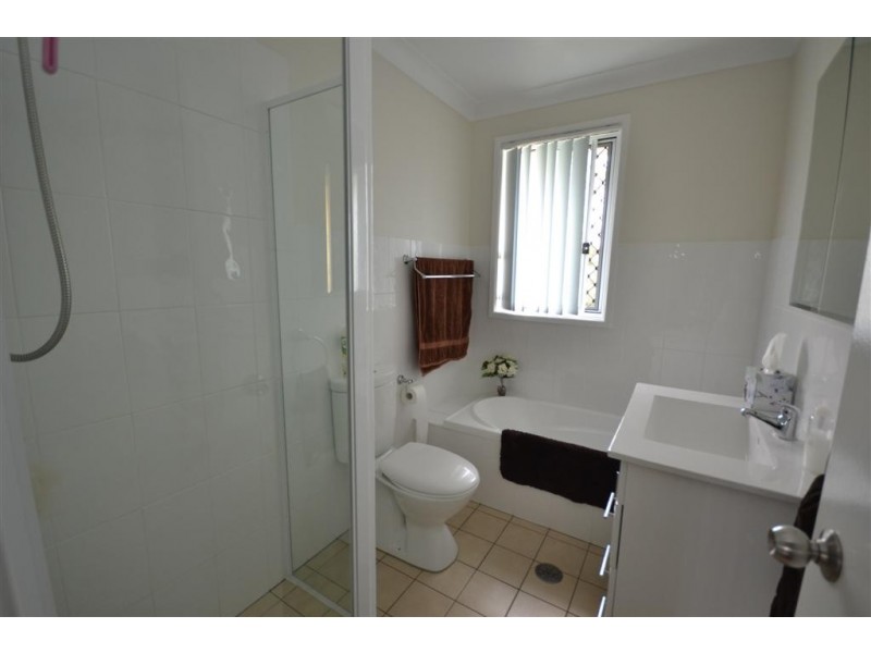 21 Quiberon Street, Nowra NSW 2541