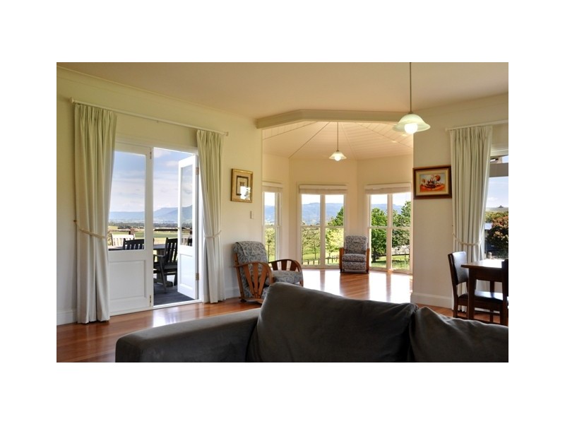 18 Roxborough Road, Berry NSW 2535