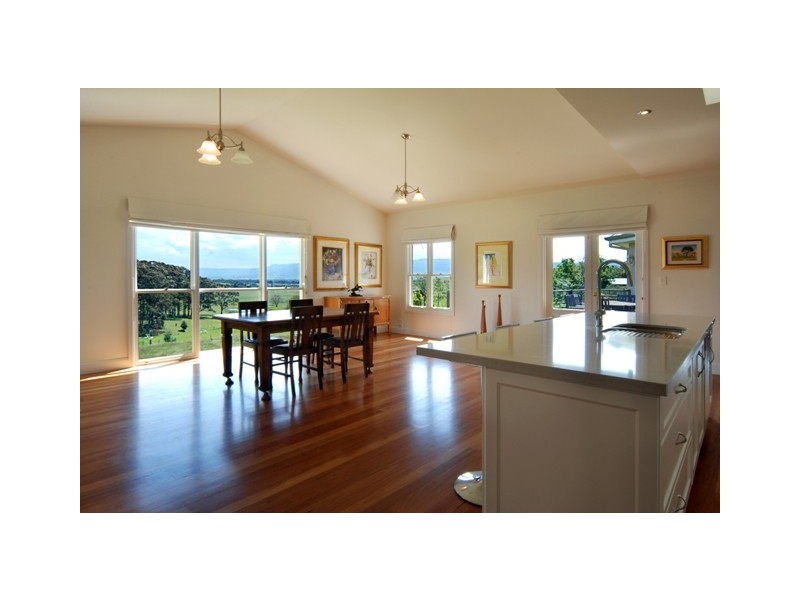 18 Roxborough Road, Berry NSW 2535