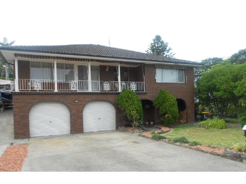 12 Bolt Street, Shoalhaven Heads NSW 2535