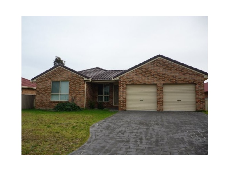 1 HANNAH PLACE, Worrigee NSW 2540