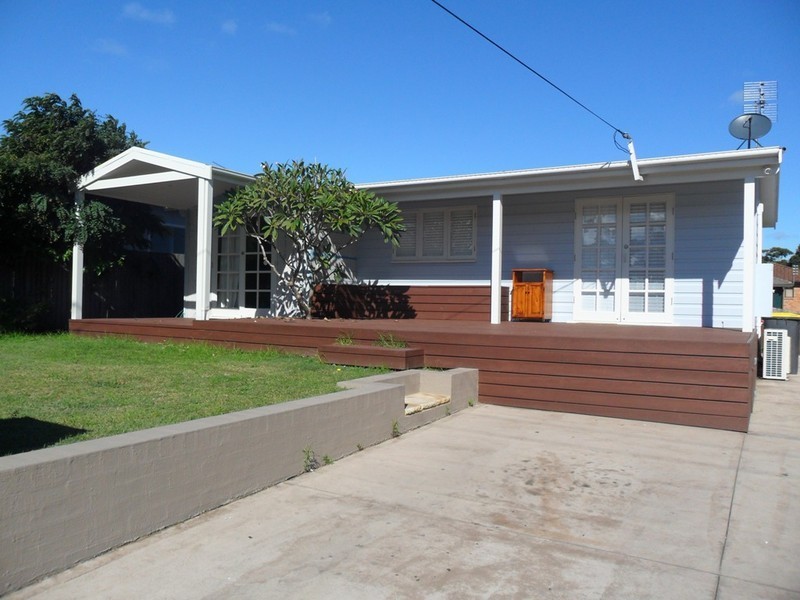16 Renown, Shoalhaven Heads NSW 2535