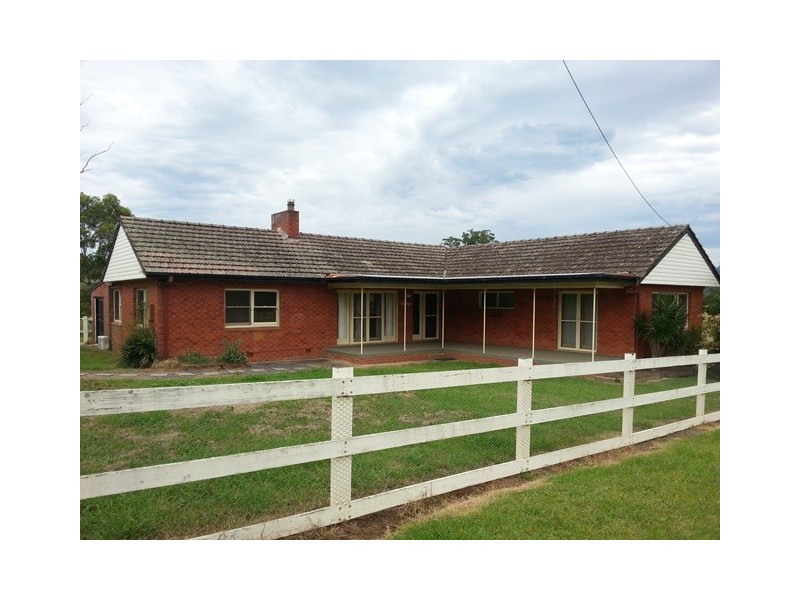 Carinya 225 Princes Highway, Berry NSW 2535