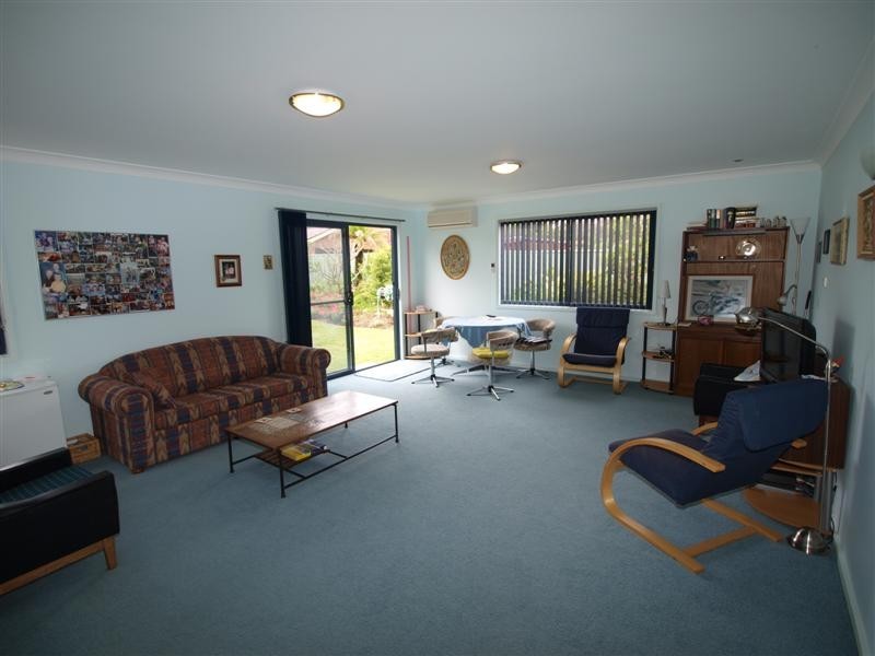 4 Lovegrove Street, Shoalhaven Heads NSW 2535