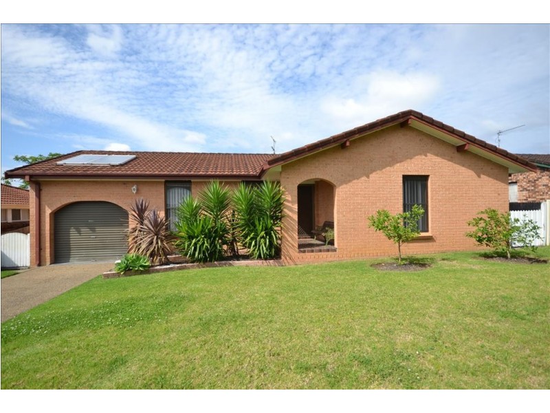 34 Cavalier Parade, Bomaderry NSW 2541