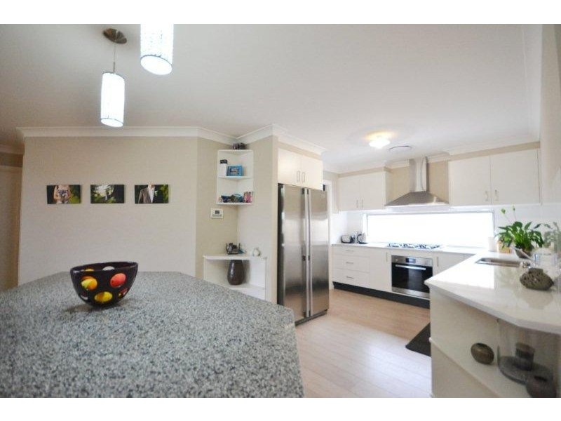 31 Blue Bell Way, Worrigee NSW 2540