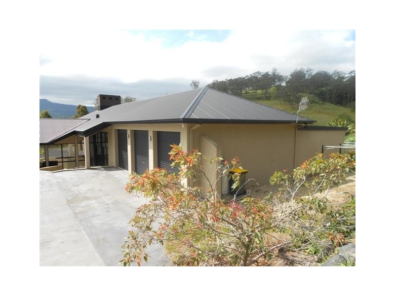 37 Princes Highway, Foxground NSW 2534