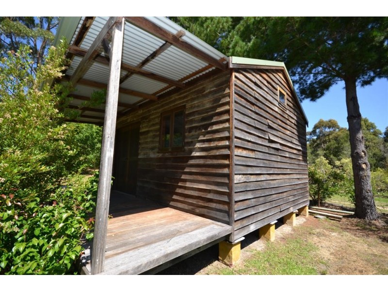 40 Gardner Road, Falls Creek NSW 2540