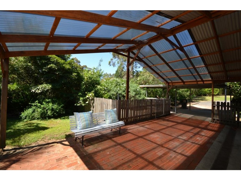 40 Gardner Road, Falls Creek NSW 2540