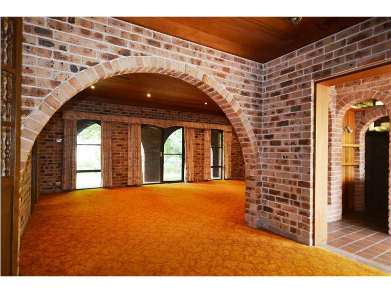 2 Lyrebird Drive, Nowra NSW 2541