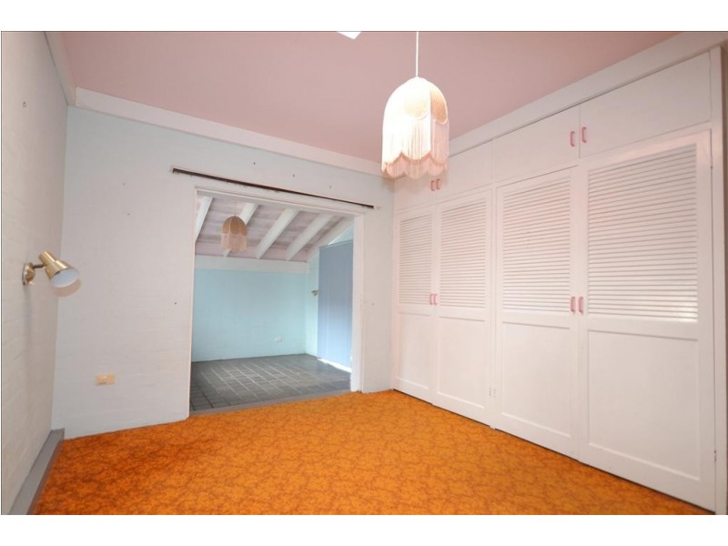 2 Lyrebird Drive, Nowra NSW 2541