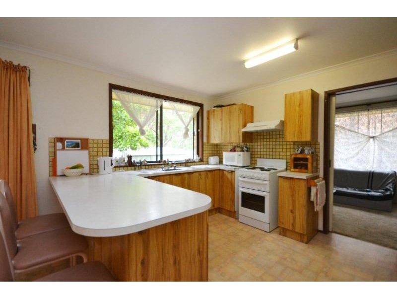 43 Park Road, Nowra NSW 2541