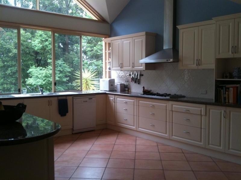 21 WEST CAMBEWARRA RD, North Nowra NSW 2541