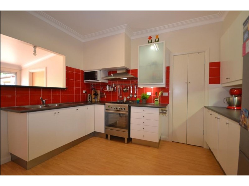 469 Princes Highway, Bomaderry NSW 2541