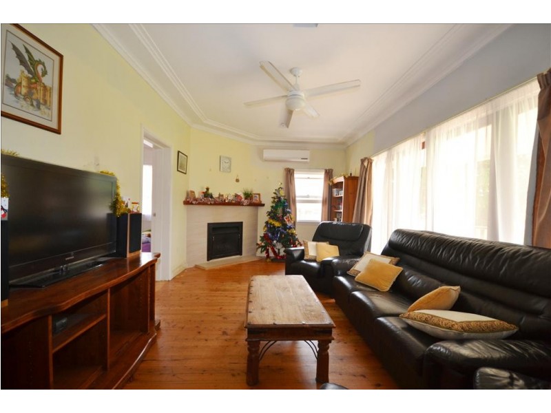 469 Princes Highway, Bomaderry NSW 2541