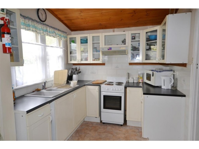 2 Ernest Street, Nowra NSW 2541