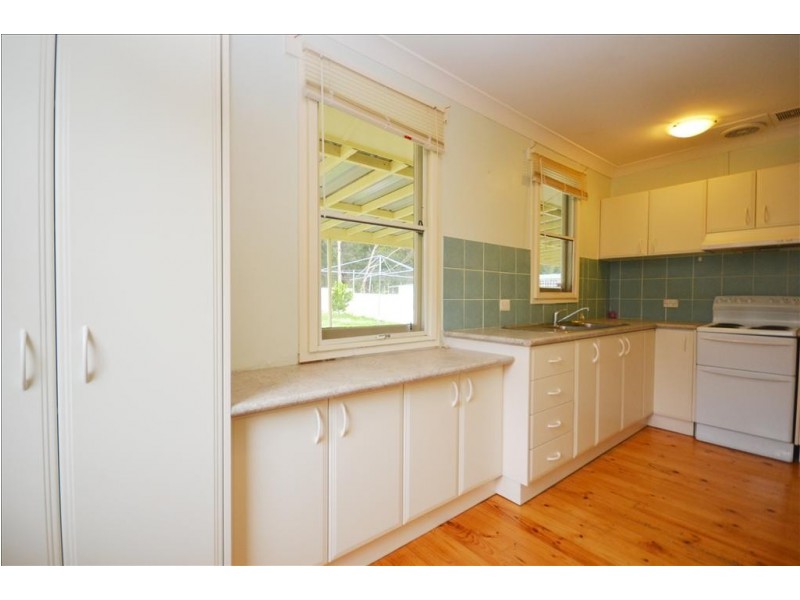 6 Supply Street, Nowra NSW 2541