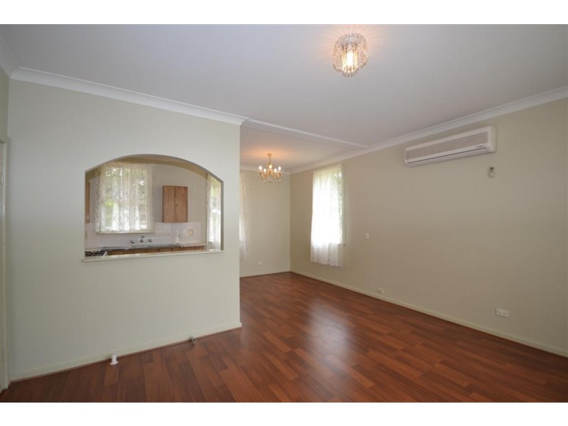 4 Bourne Avenue, Nowra NSW 2541