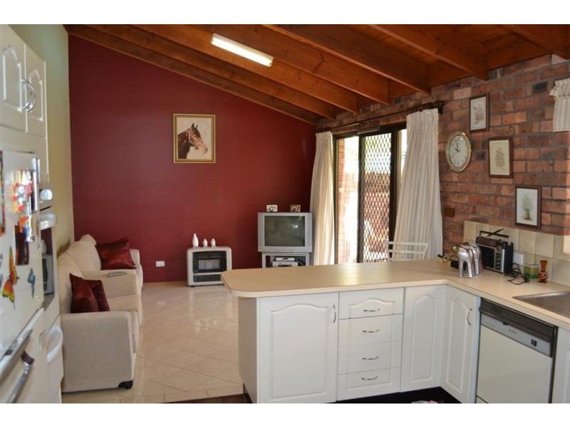 13 Boyd Street, Shoalhaven Heads NSW 2535