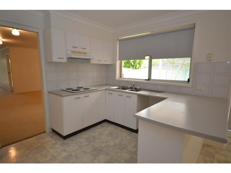 13 Wisteria Place, Bomaderry NSW 2541