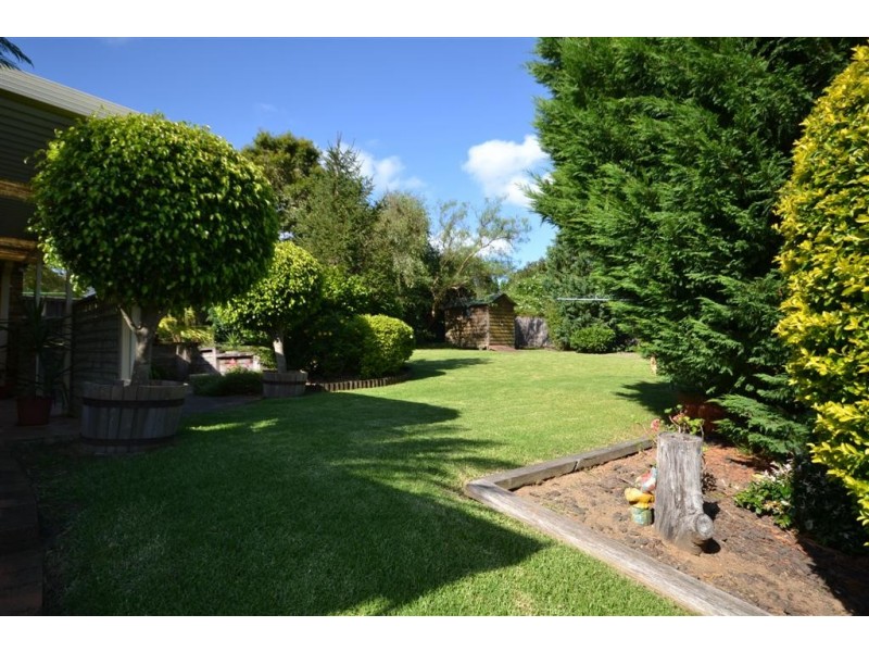 16 Brolga Place, Cambewarra NSW 2540