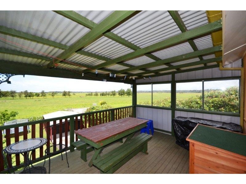 38 Wondalga Crescent, Nowra NSW 2541