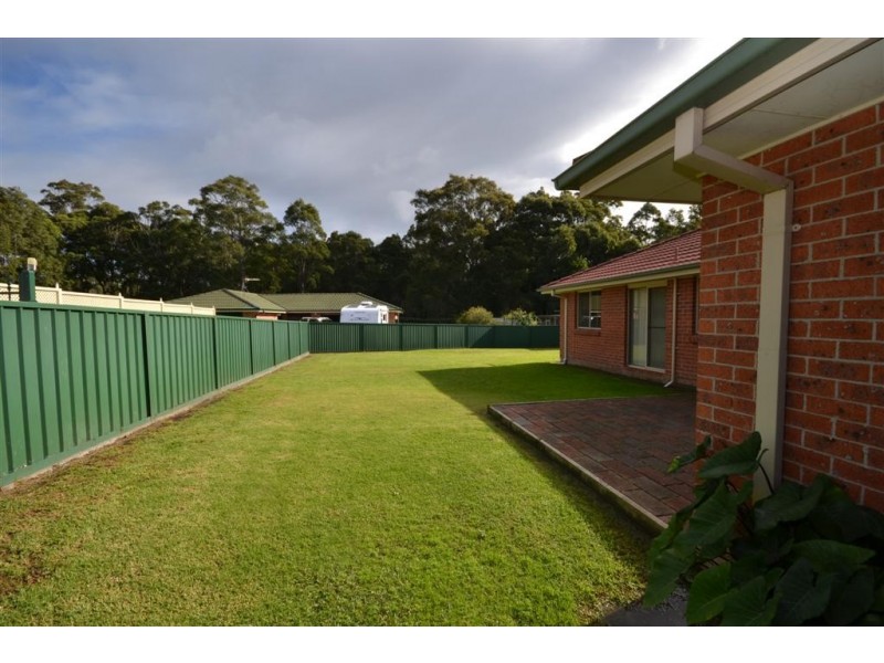 2 Kembla Close, Nowra NSW 2541