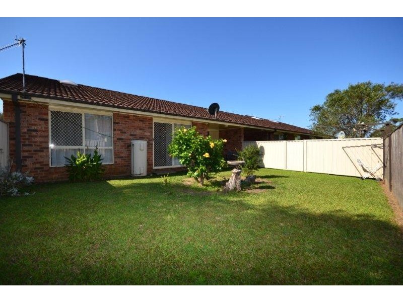 6 Brodie Close, Bomaderry NSW 2541