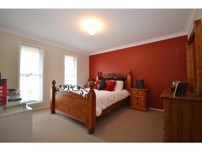 12 Hanover Close, South Nowra NSW 2541