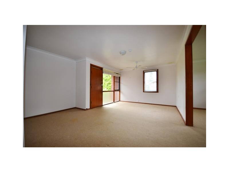 9 Wondalga Crescent, Nowra NSW 2541