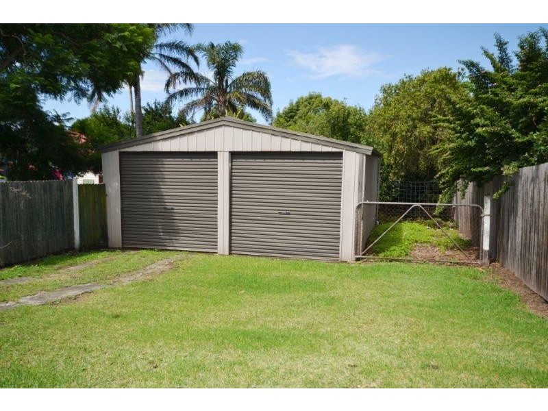 8 Gould Avenue, Nowra NSW 2541