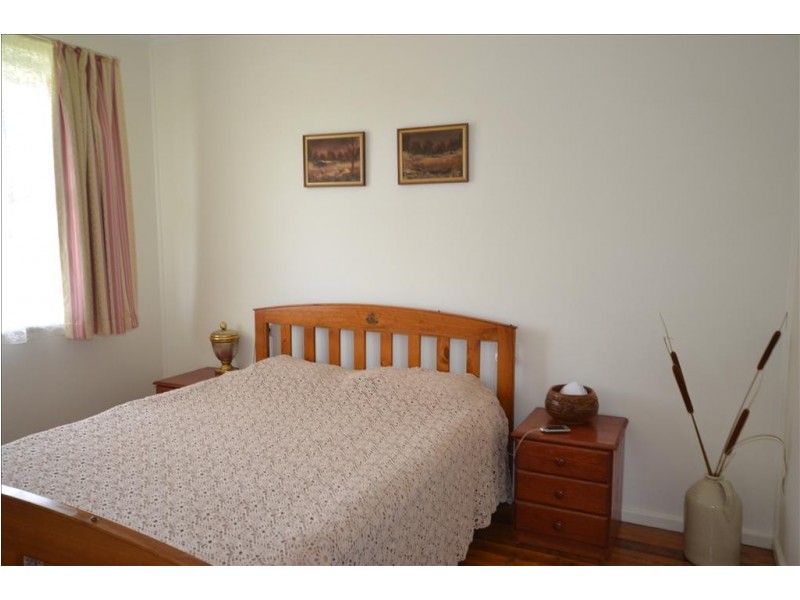 66 Jervis Street, Nowra NSW 2541