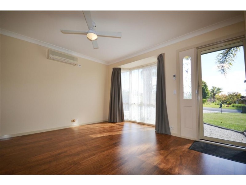 19 Rannoch Drive, West Nowra NSW 2541