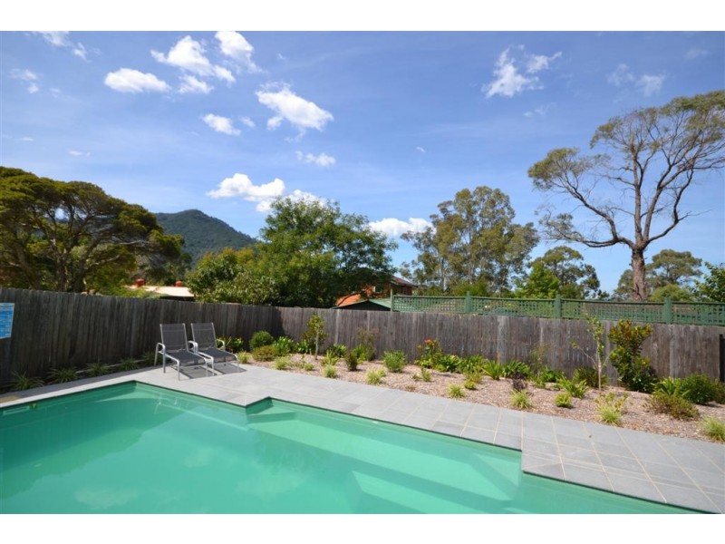 8 Nooramunga Avenue, Cambewarra NSW 2540