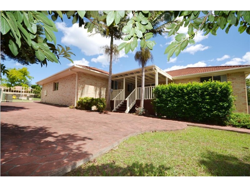12 Wisteria Place, Bomaderry NSW 2541