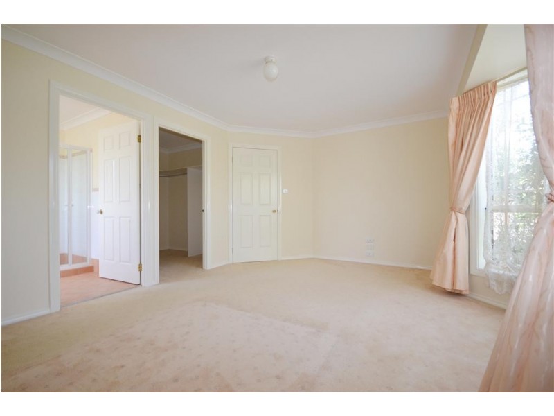 12 Wisteria Place, Bomaderry NSW 2541