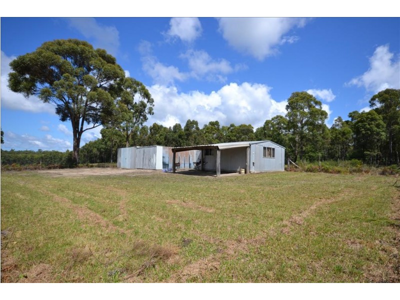 296 Pine Forest Road, Tomerong NSW 2540