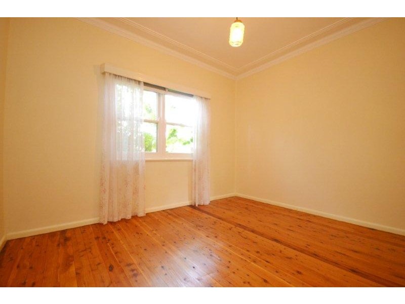 28 Colyer Avenue, Nowra NSW 2541