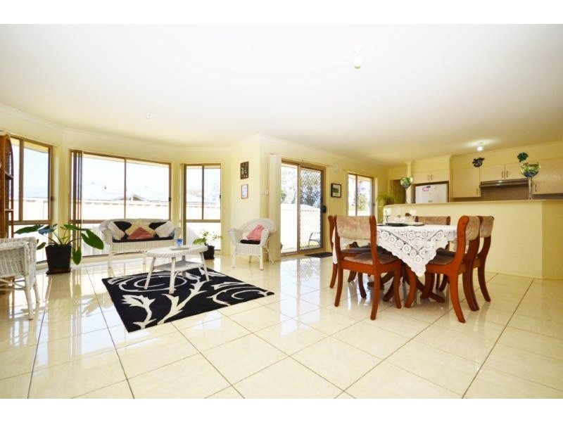 4 Wattlebird Road, South Nowra NSW 2541