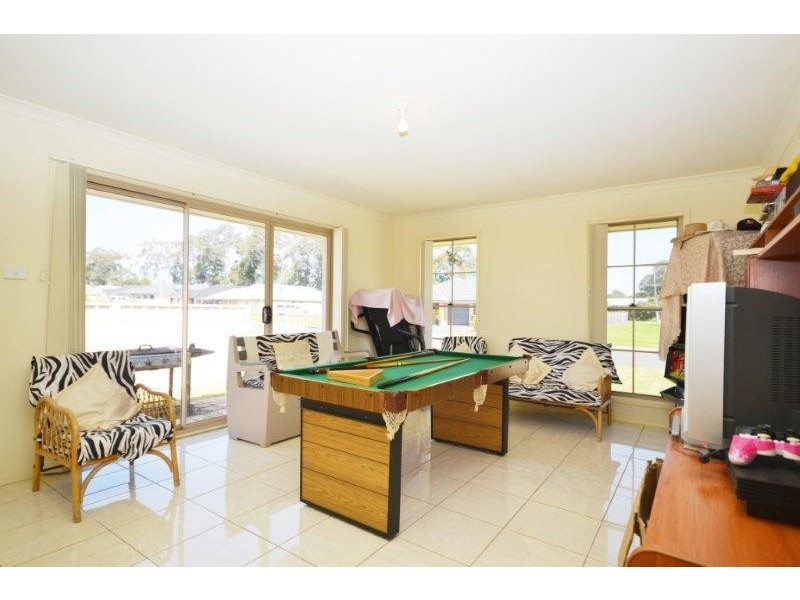 4 Wattlebird Road, South Nowra NSW 2541