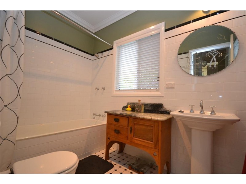 50 Jervis Street, Nowra NSW 2541