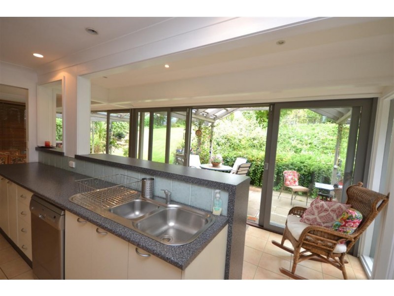 99 Main Road, Cambewarra NSW 2540