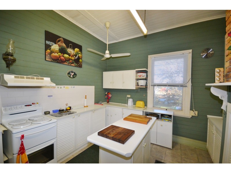 351 Greenwell Point Road, Worrigee NSW 2540