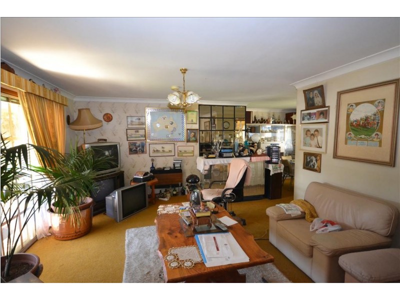 22 Salisbury Drive, Nowra NSW 2541