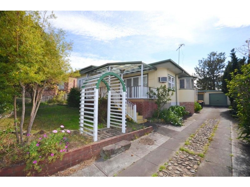 13 Mulgen Crescent, Bomaderry NSW 2541