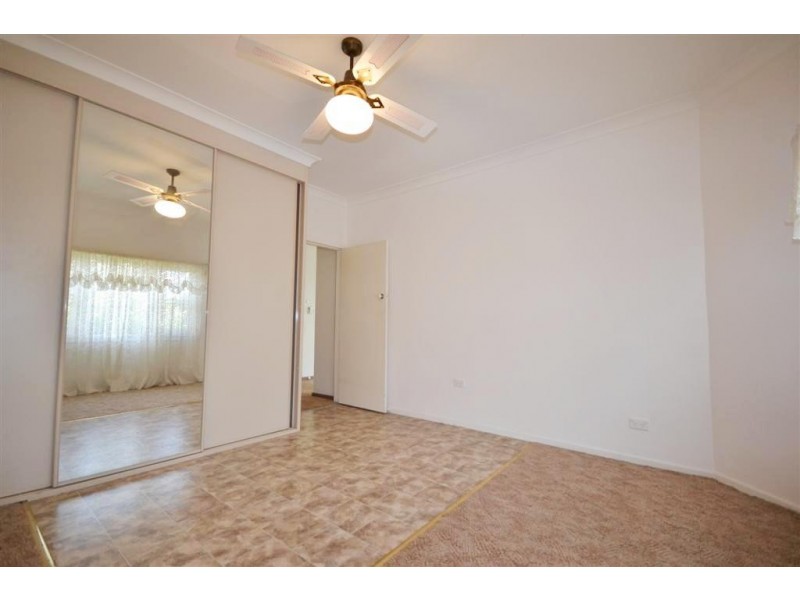 13 Mulgen Crescent, Bomaderry NSW 2541