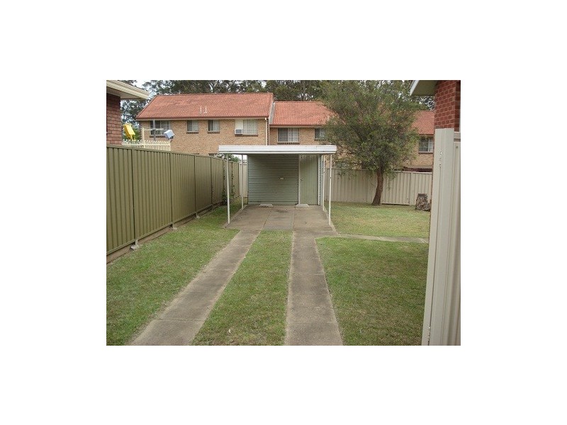 5 Taranna Crescent, Nowra NSW 2541