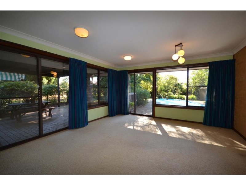 98 Yurunga Drive, North Nowra NSW 2541