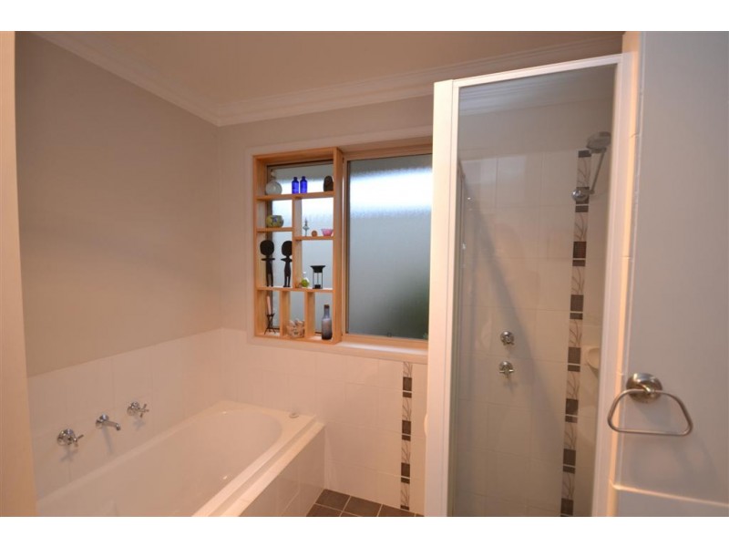 1 Warrigal Street, Nowra NSW 2541