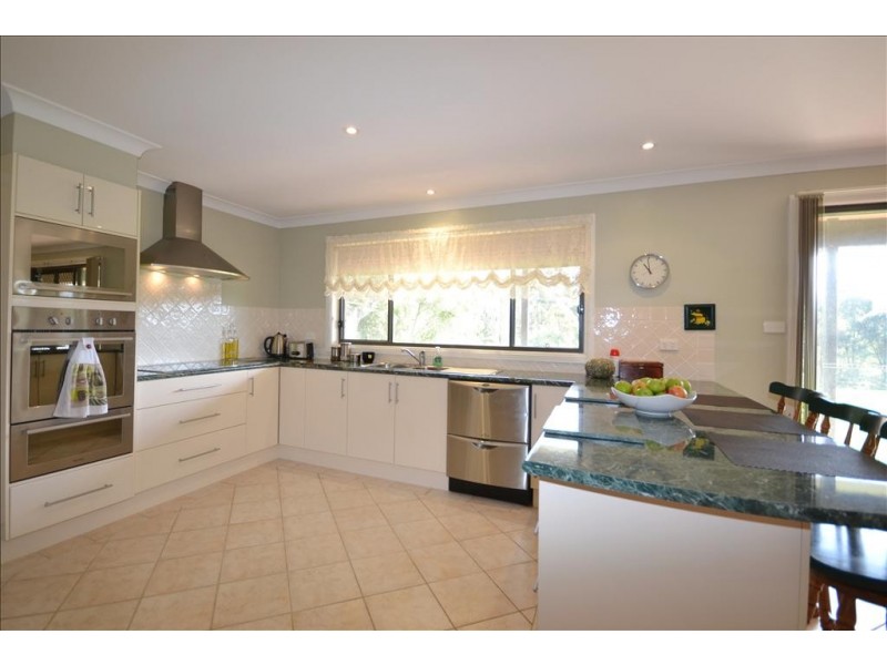 96 Parma Road, Falls Creek NSW 2540